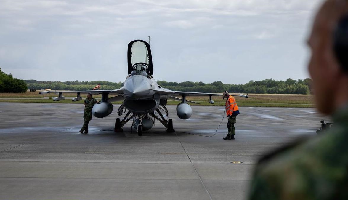 Нідерланди передали Україні останню партію F-16