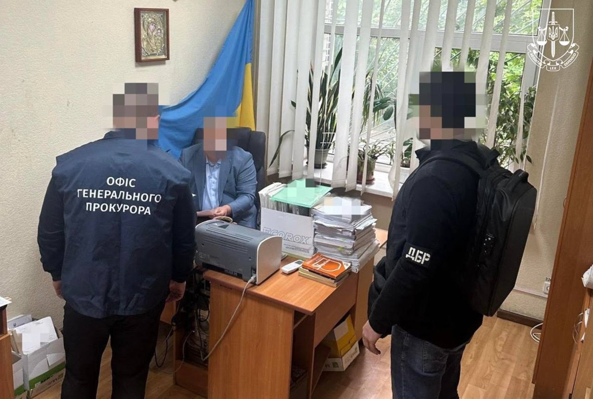 Судді з Кіровоградщини загрожує до трьох років за шахрайство