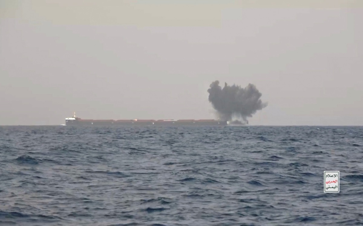Хусити атакували танкер у Червоному морі, є жертви