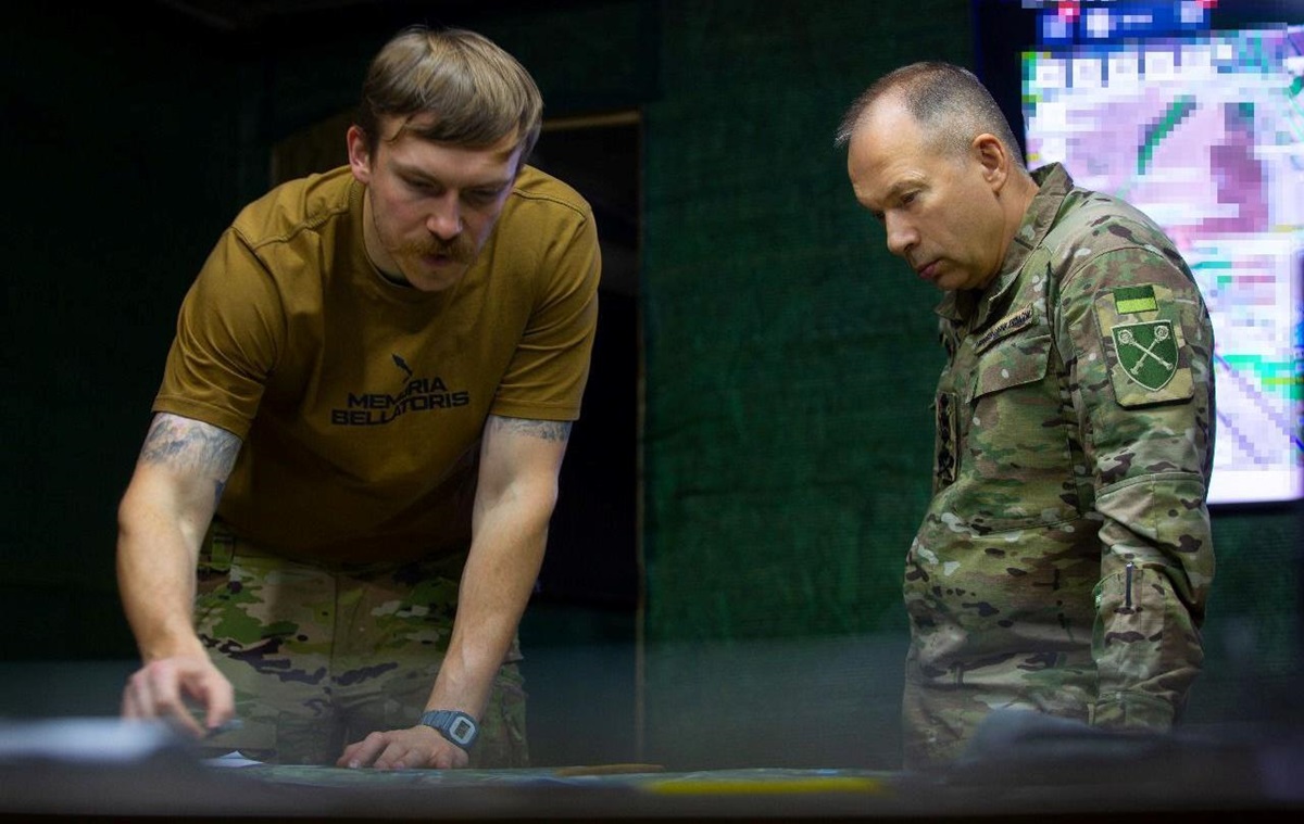 Росіяни в оточенні під Добропіллям – Сирський