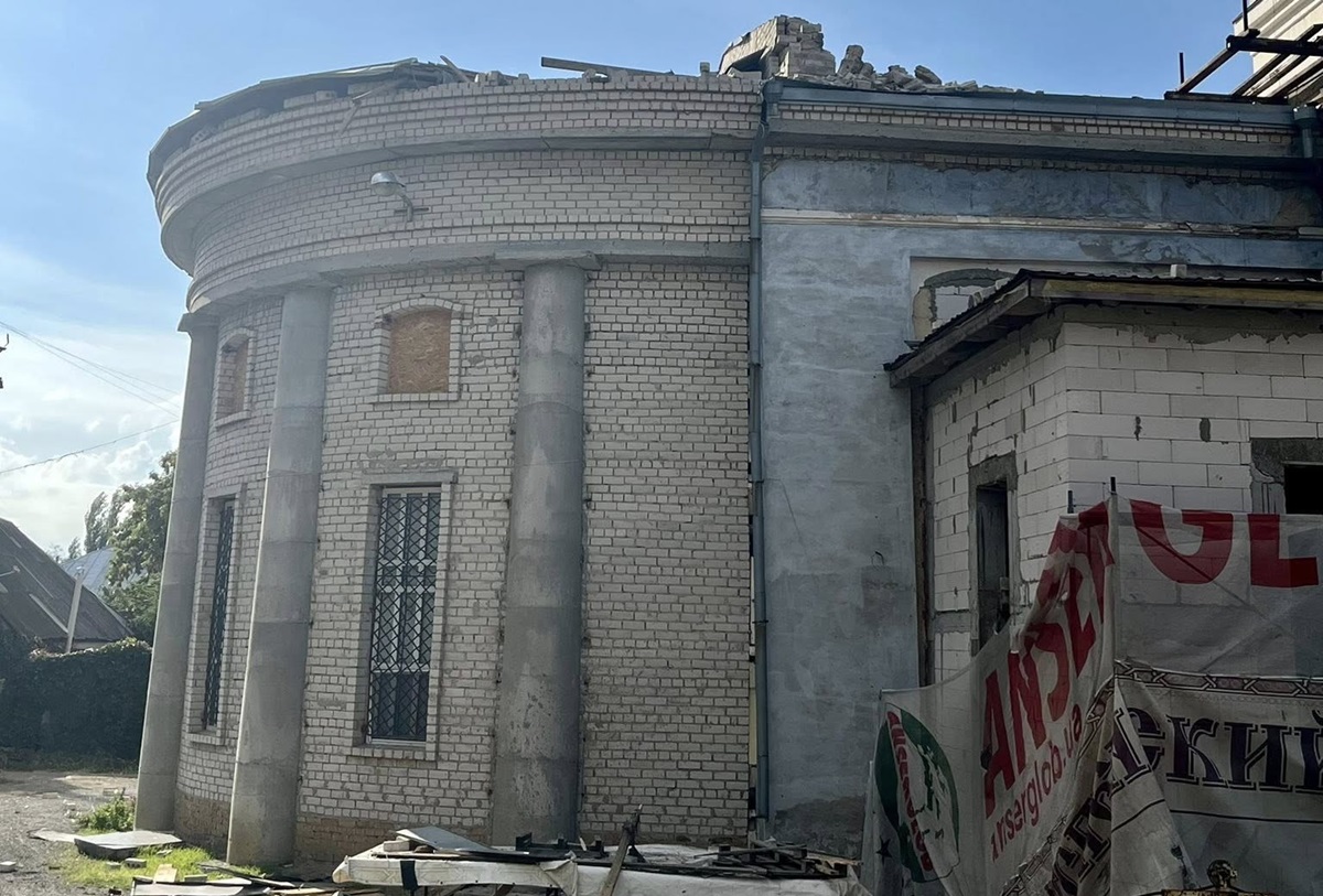 Росіяни вдарили по собору УПЦ МП у Херсоні