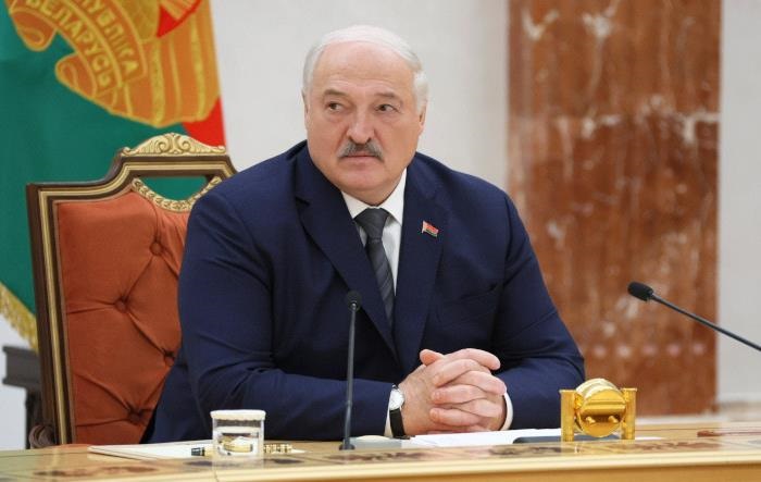 “Стара людина”: Лукашенко відреагував на слова Зеленського