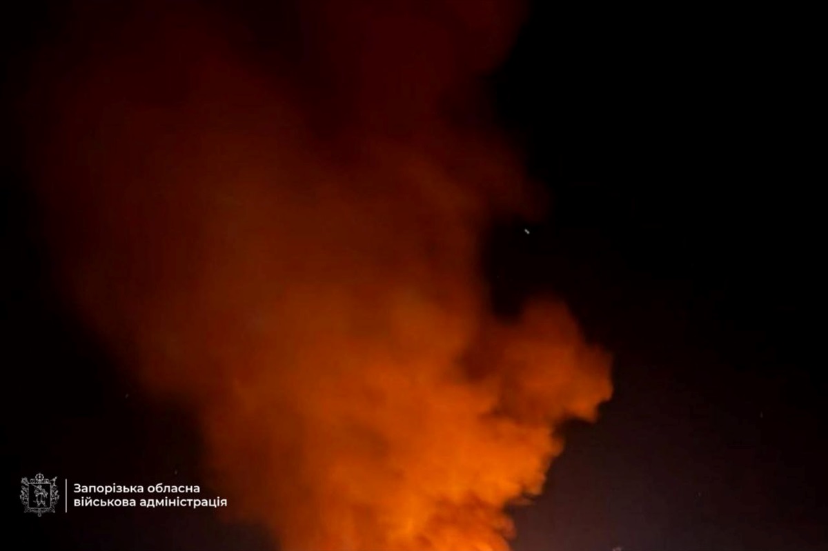 У Запоріжжі прогриміли вибухи: що відомо