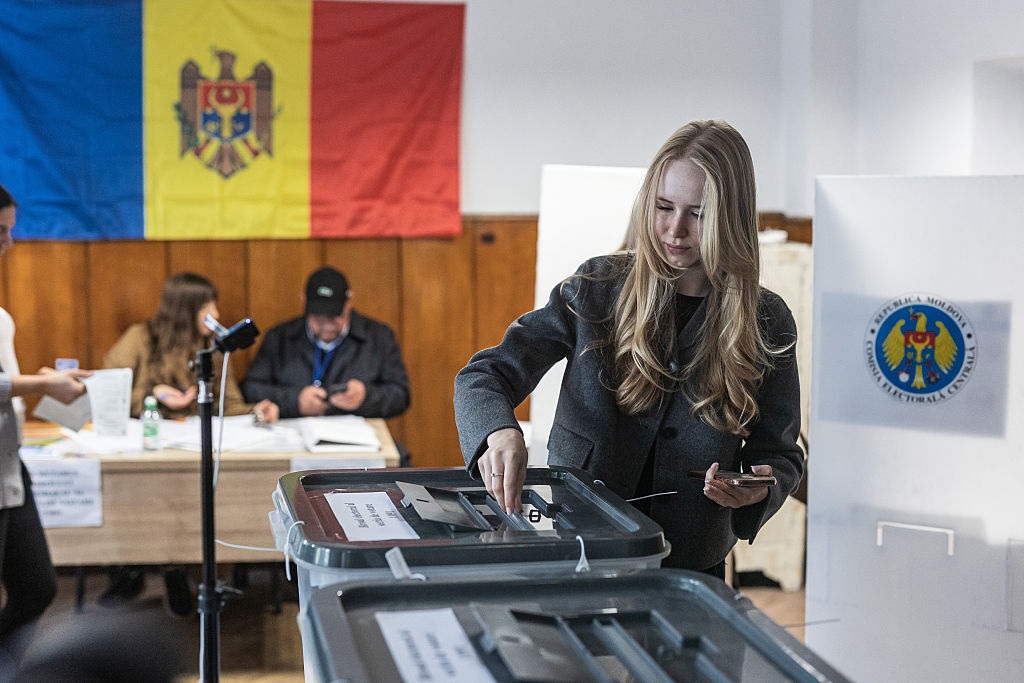 Вибори в Молдові: явка перевищила 40%