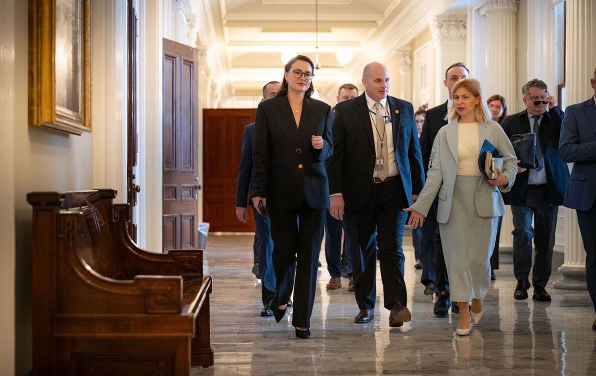 Делегація України працює в США в новому форматі – Стефанішина