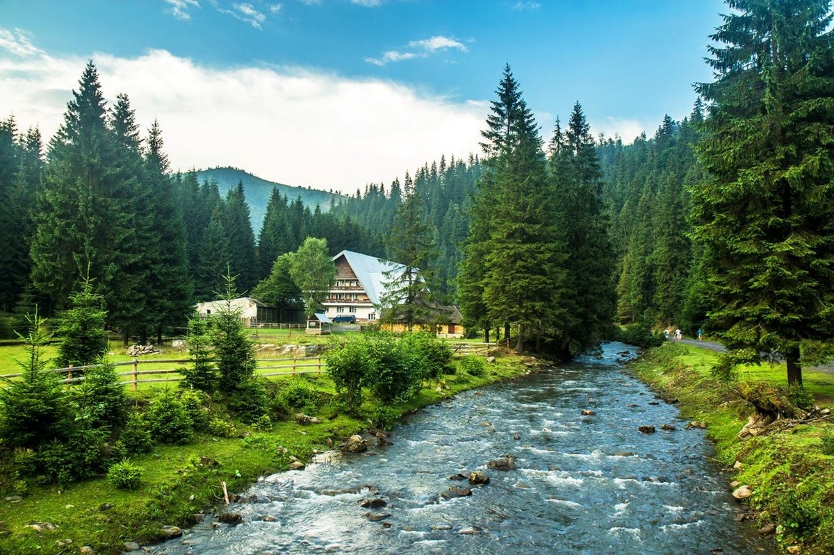 Два українські села – серед найкращих для туристів у світі