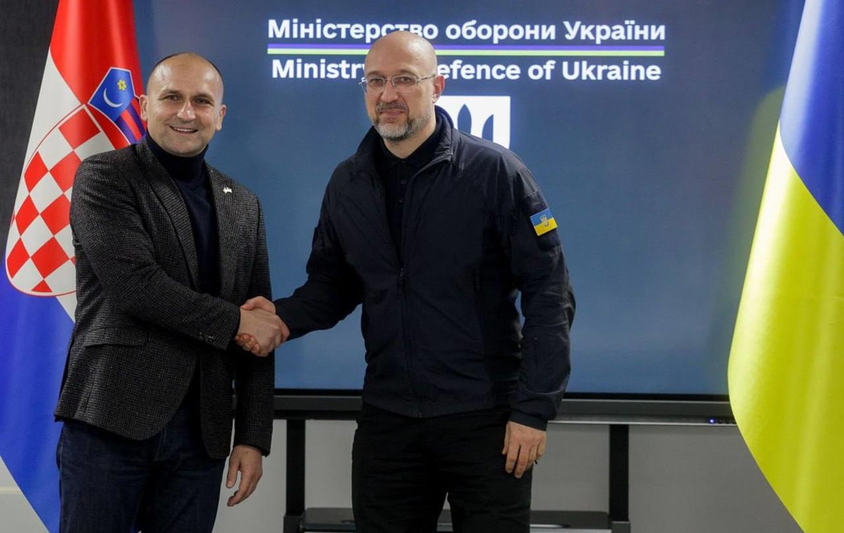 Хорватія надасть два пакети зброї – Міноборони