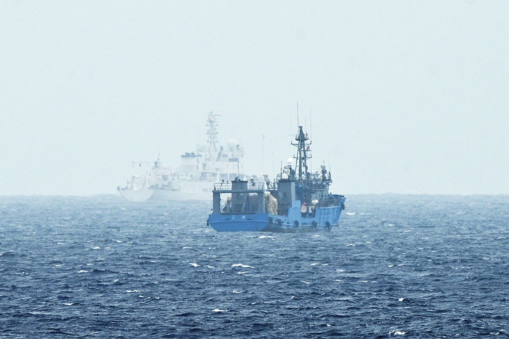 Китай і Філіппіни звинуватили одне одного у зіткненні суден