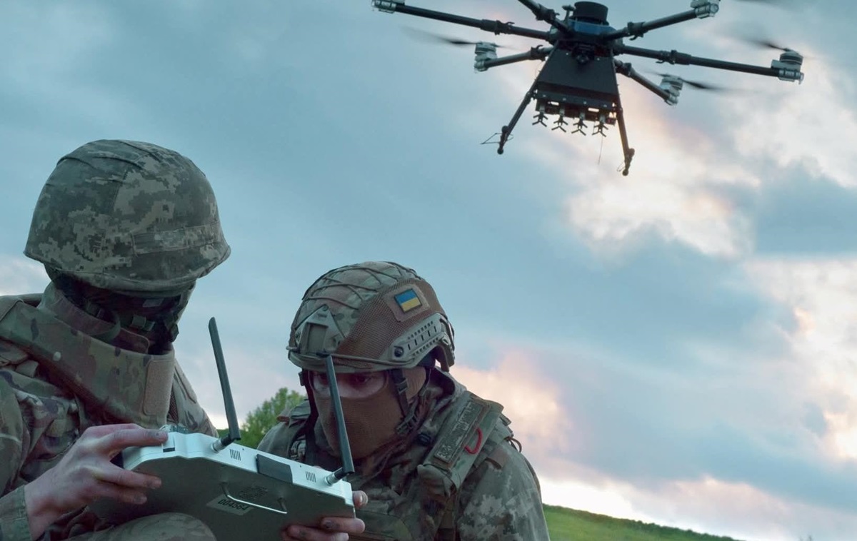 На оборону – ₴300 млрд: уряд обіцяє виплати військовим без затримок