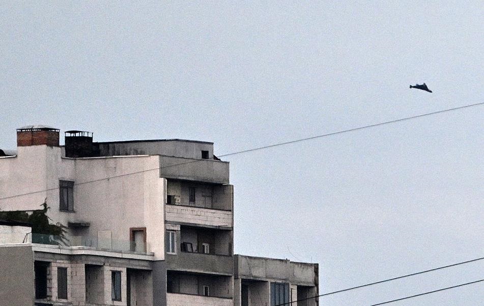 Новини України - ППО відбила атаку понад 100 російських дронів