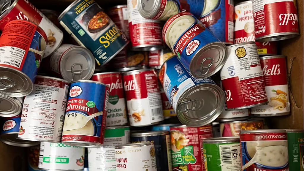 Росія готувала теракти в Європі за допомогою вибухівки в консервах