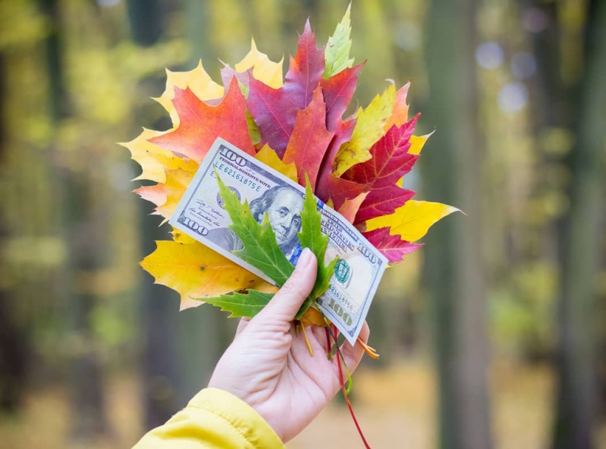 Що зміниться у жовтні: опалення, субсидії, перехід на зимовий час