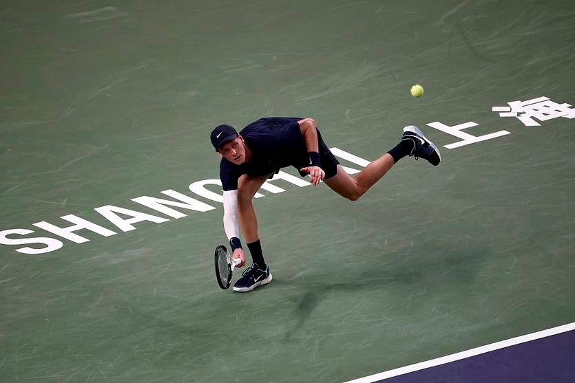 Сіннер залишив корти Шанхаю: заслаб ногами