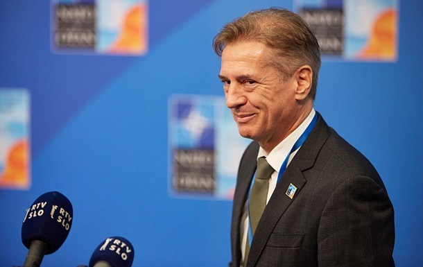 Словенія виділила кошти на купівлю зброї для України в рамках PURL