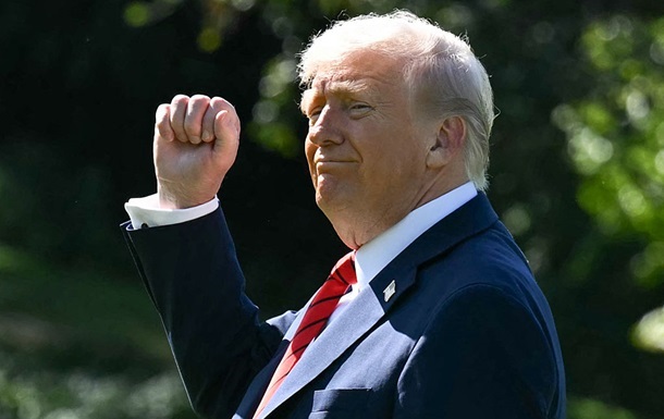 Трамп: США введуть 100% мита на імпорт із Китаю