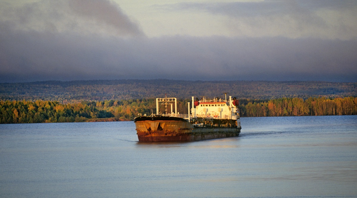 Ціна російської нафти впала нижче $50 за барель