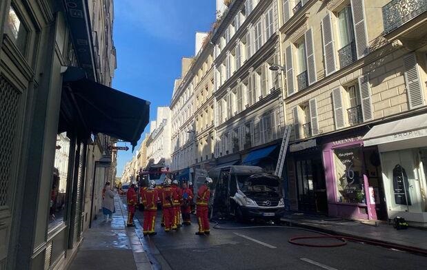 У Парижі біля резиденції прем’єра прогримів вибух