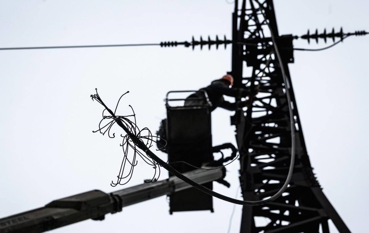 В Україні нові відключення через обстріли і негоду