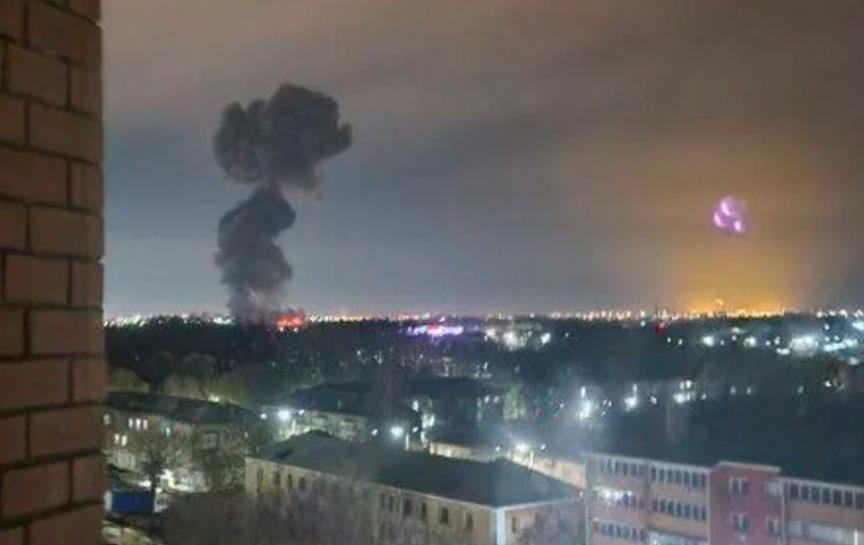 Вибух на військовому заводі у Росії: 11 людей досі не можуть знайти