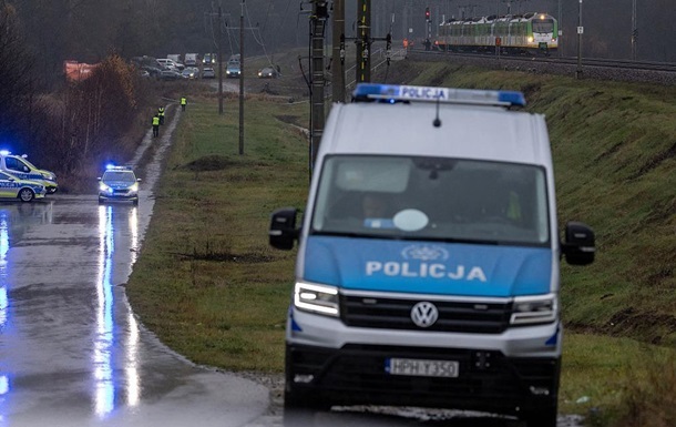 Диверсія на залізниці: у Польщі оголосили в розшук двох українців