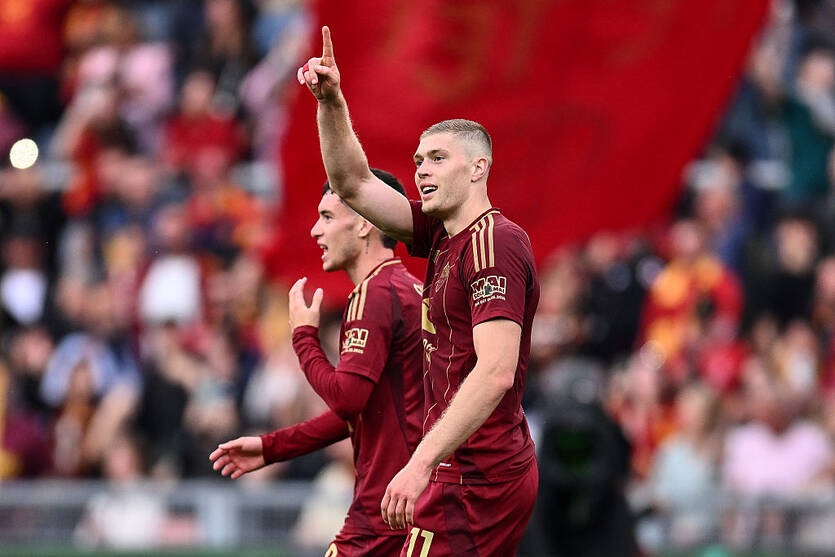 Довбик спробує формувати позиційний вплив форварда в Ромі й надалі