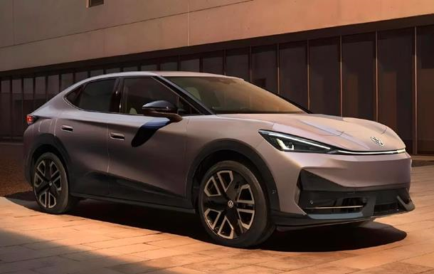 Електромобілі знову обійшли бензинові авто за продажами в Україні