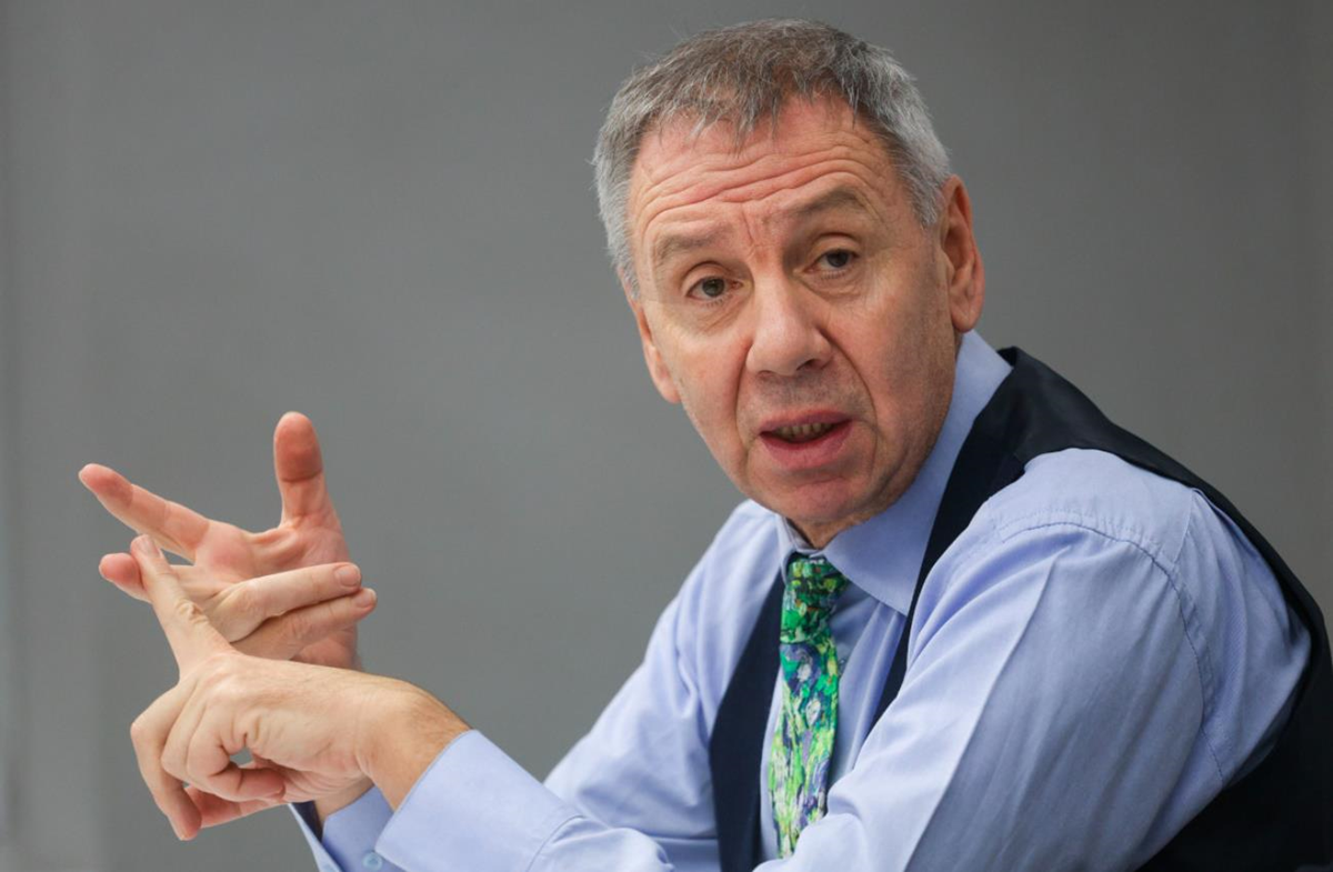 Не “доніс” сам на себе: у РФ політолог-“іноагент” отримав протокол