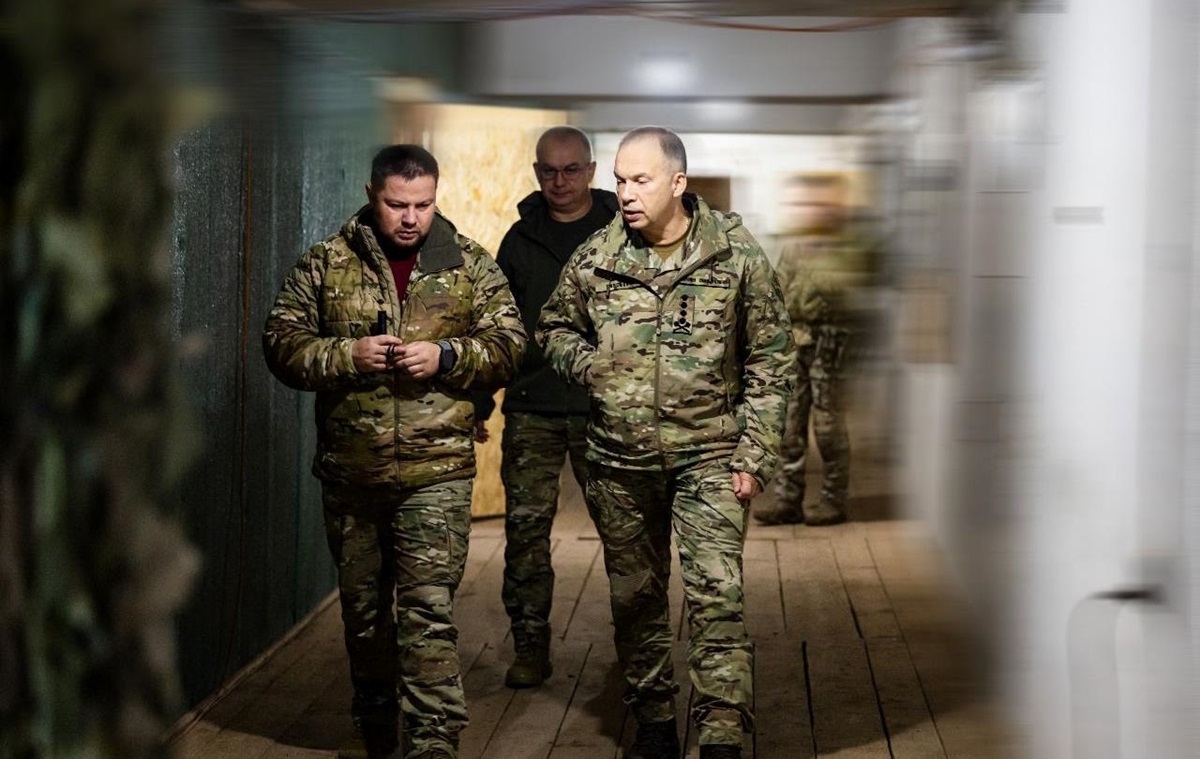 Про оточення у Покровську не йдеться – Сирський