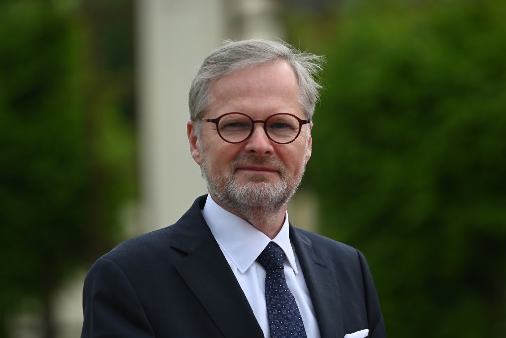 Проукраїнський уряд Фіали подав у відставку