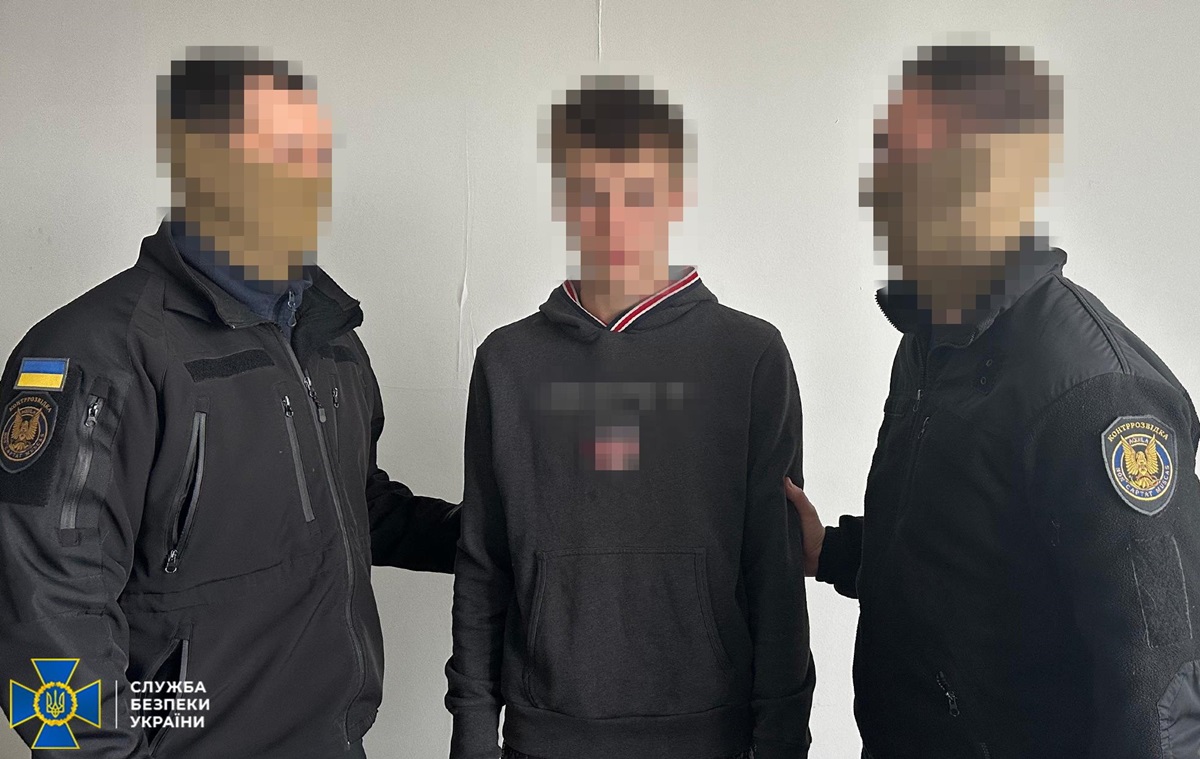 У Дніпрі 16-річний підліток вчинив подвійний теракт