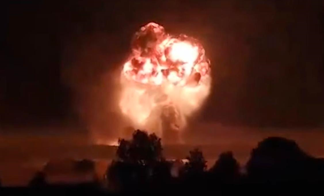 У Росії партизани спалили десятки локомотивів, які перевозили зброю