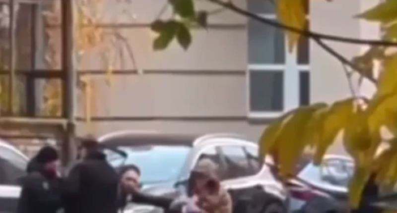 У центрі Києва “бусіфікували” вчителя: ТЦК роз’яснив ситуацію