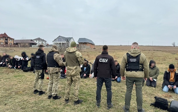 В Україні фіксують сезонне зменшення спроб втечі за кордон