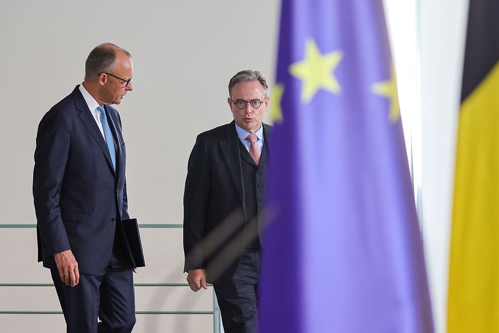 “Репараційний кредит”: Мерц поїхав особисто переконувати Бельгію