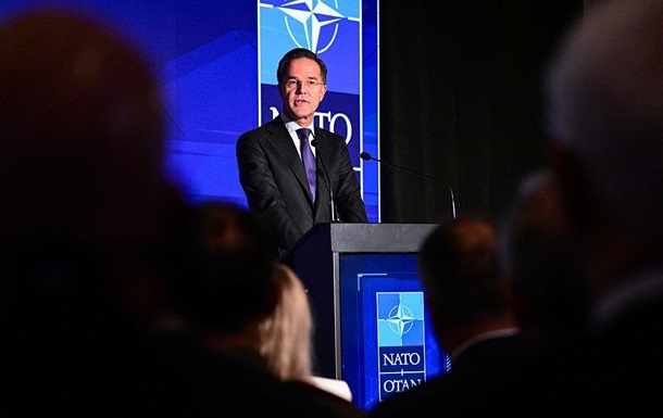 У НАТО відповіли на погрози Путіна воювати з Європою