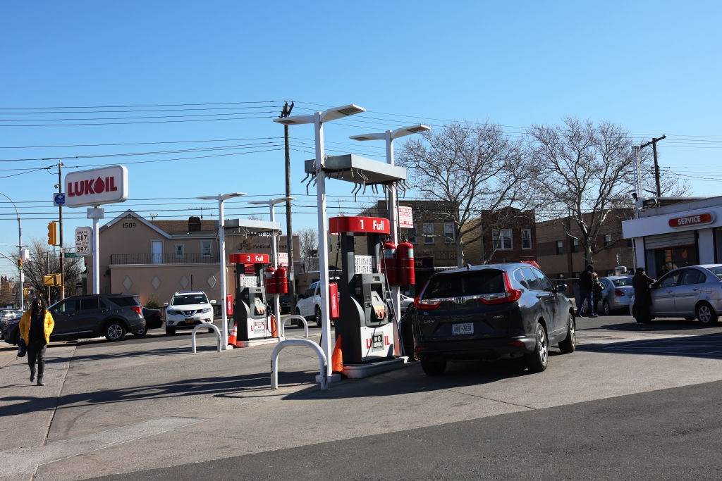 В США Лукойл змушений працювати лише з дрібними банками – ЗМІ