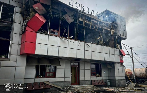 Новини України - В УЗ назвали кількість зруйнованих та пошкоджених вокзалів