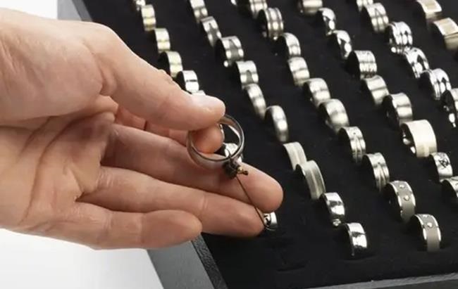 Без категорії - Як визначити розмір каблучки: п’ять поширених варіантів