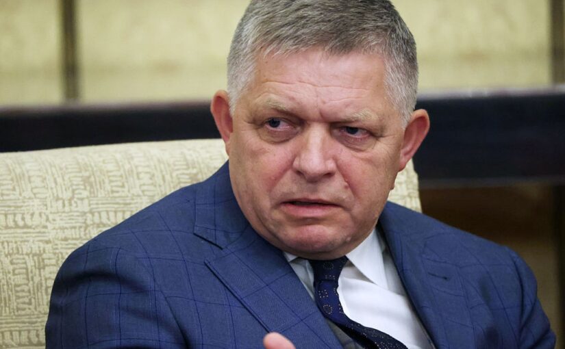 У Словаччині зібрали голоси для референдуму про відставку уряду Фіцо