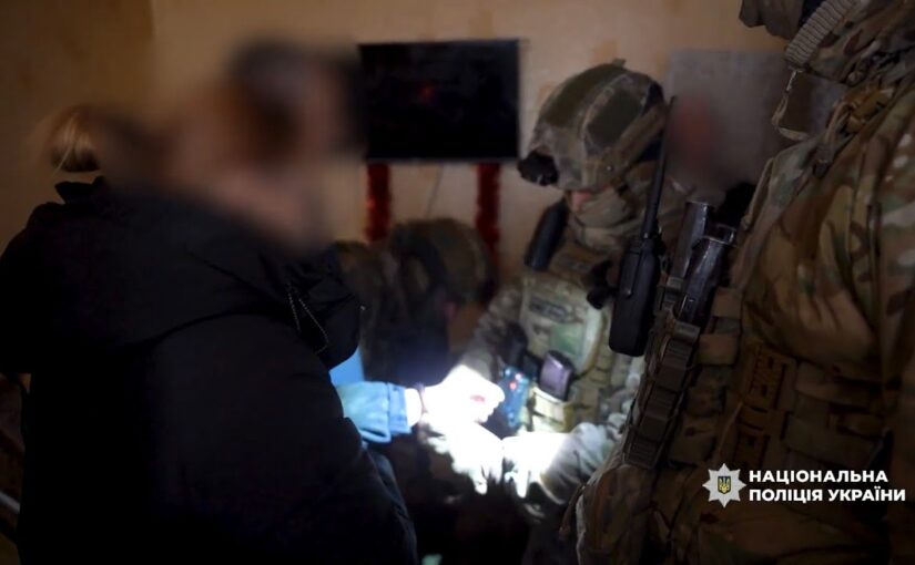 Створили «бізнес» на виготовленні дитячої порнографії: поліцейські затримали подружжя киян