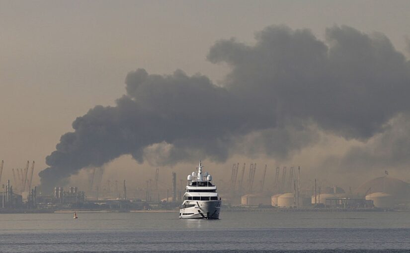 Колапс логістики. Іран обстрілює ОАЕ