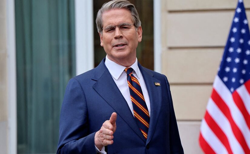 США свідомо дозволяють іранським танкерам проходити Ормузську протоку