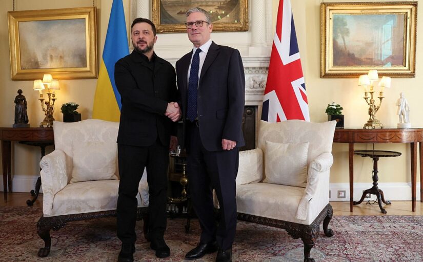 Зеленський та Стармер підписали заяву про стратегічне партнерство