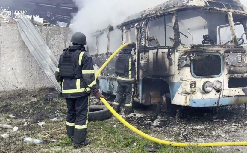 рф знову атакувала Сумщину: співробітники ДСНС працювали на місцях влучань