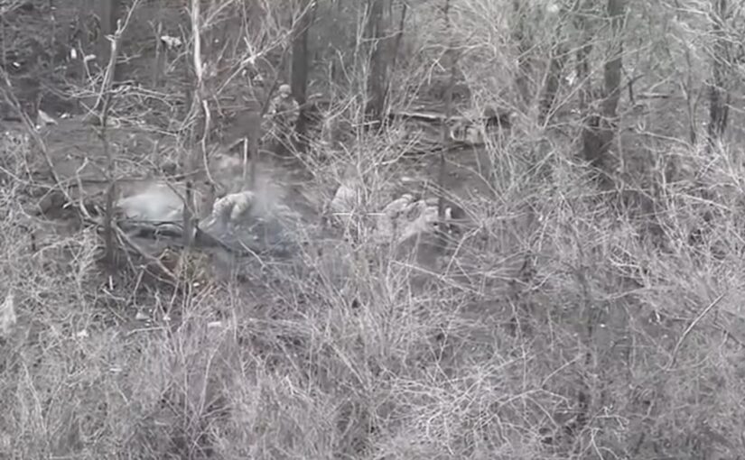 Двоє бійців ЗСУ взяли в полон вісьмох окупантів