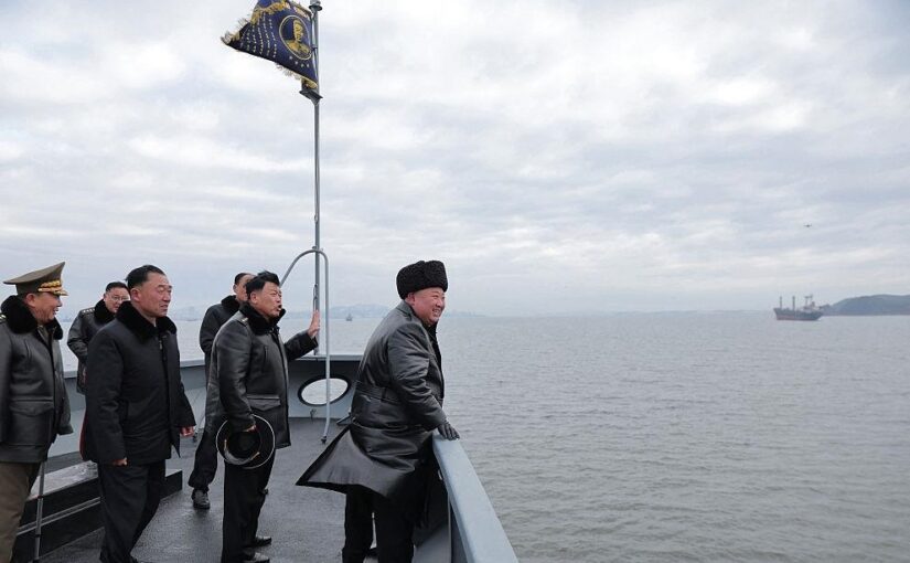 Кім Чен Ин спостерігав за запуском ракет з нового есмінця
