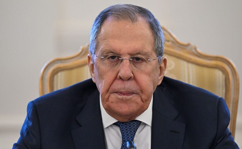Лавров звинуватив Захід у створенні військового блоку за участю України