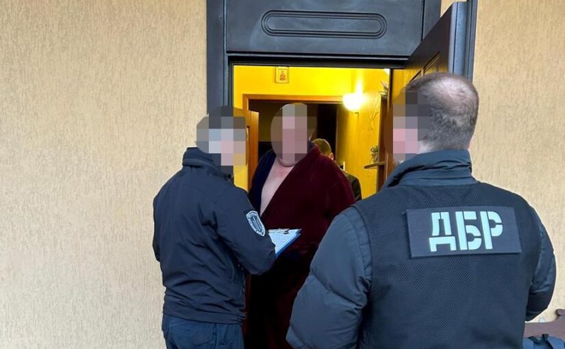 На Хмельниччині чоловік за гроші “знімав з розшуку” ухилянтів