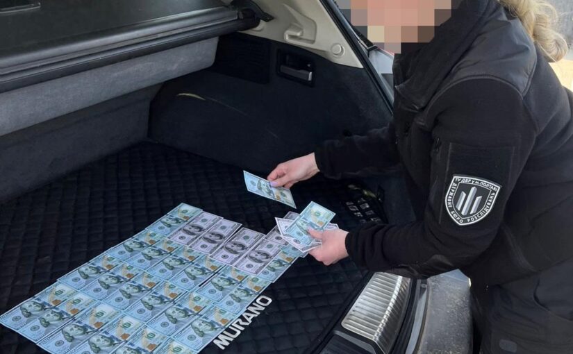 Правоохорониця “продавала” фіктивну службу у штрумовому батальйоні