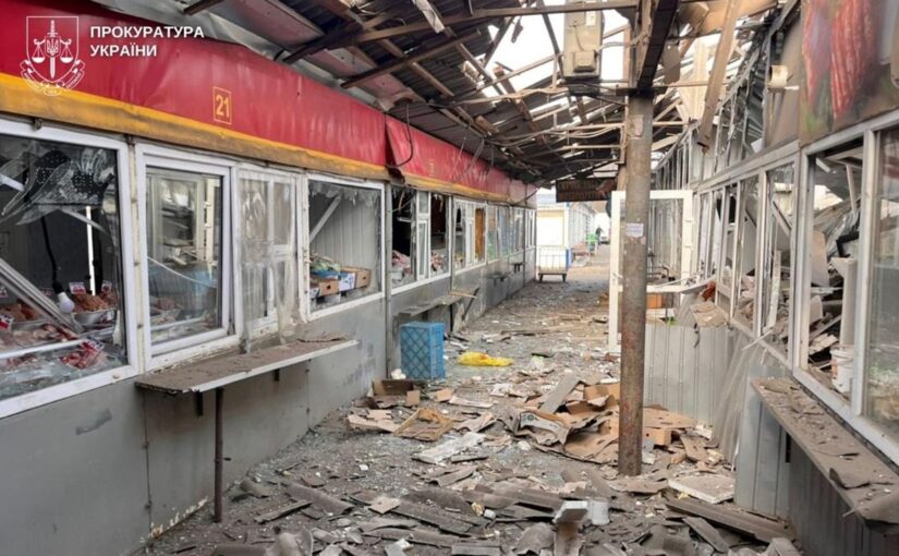 РФ атакувала ринок у Нікополі: п’ятеро загиблих та понад 20 поранених